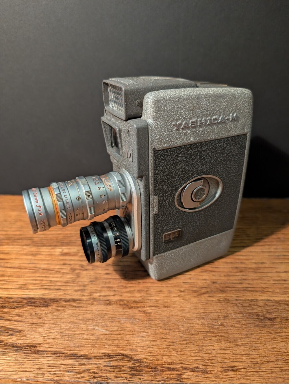 Vintage Yashica-M 8mm Movie Camera Japan Elgeet f:1.8 Telephoto Lens - Untested